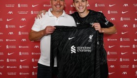 江南体育APP下载-世俱杯历届比赛球员体能数据统计与疲劳管理